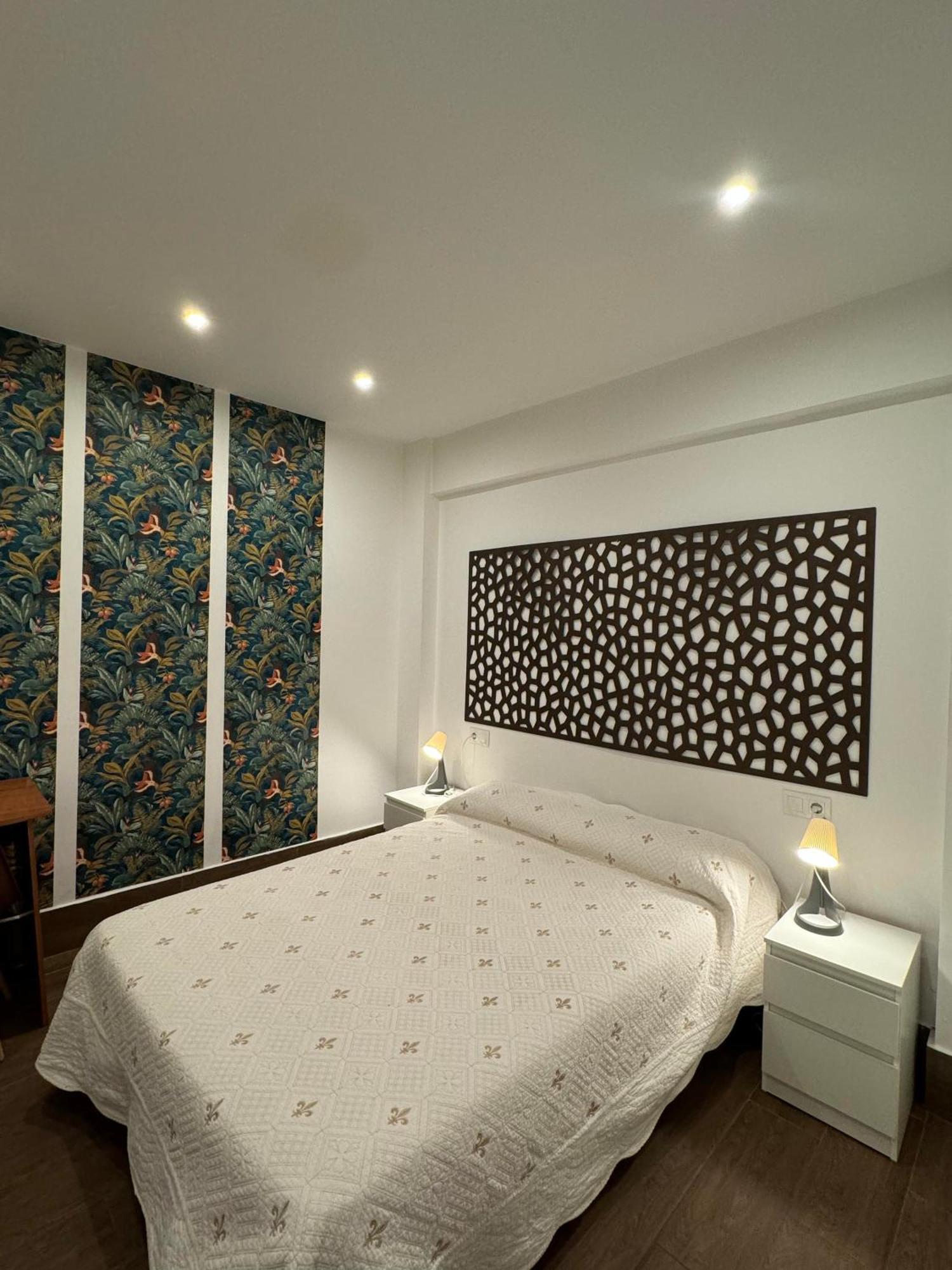 Center Chueca Deluxe Granada